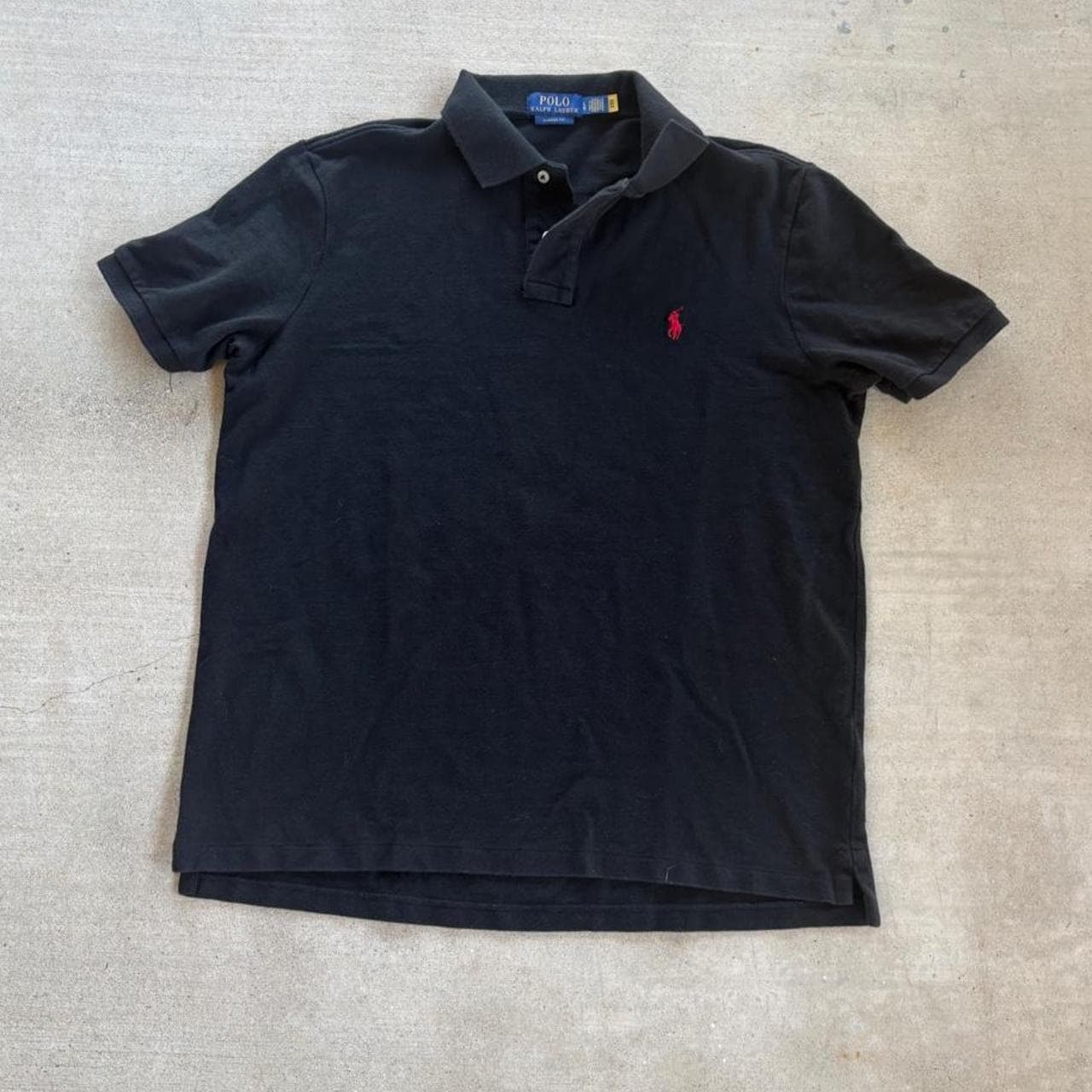 חולצת פולו שחורה · Polo Ralph Lauren